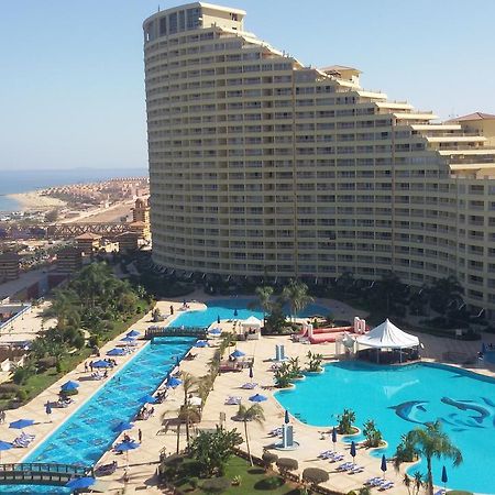 Porto Sokhna Pyramids Apartments With Sea View Families Only Айн Сохна Екстериор снимка