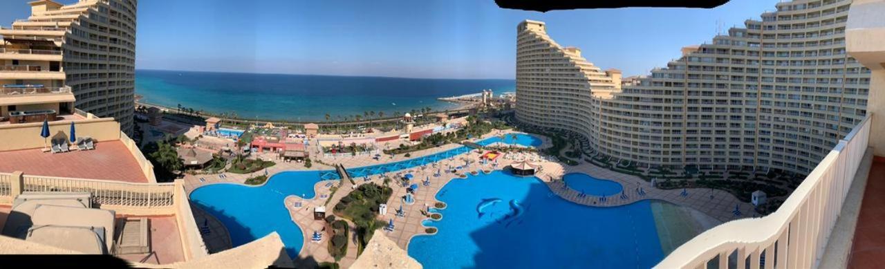 Porto Sokhna Pyramids Apartments With Sea View Families Only Айн Сохна Екстериор снимка