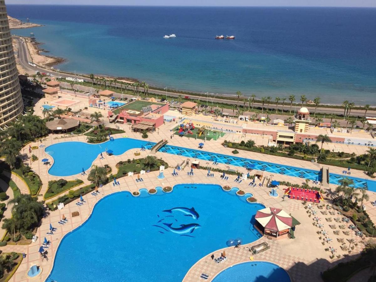 Porto Sokhna Pyramids Apartments With Sea View Families Only Айн Сохна Екстериор снимка
