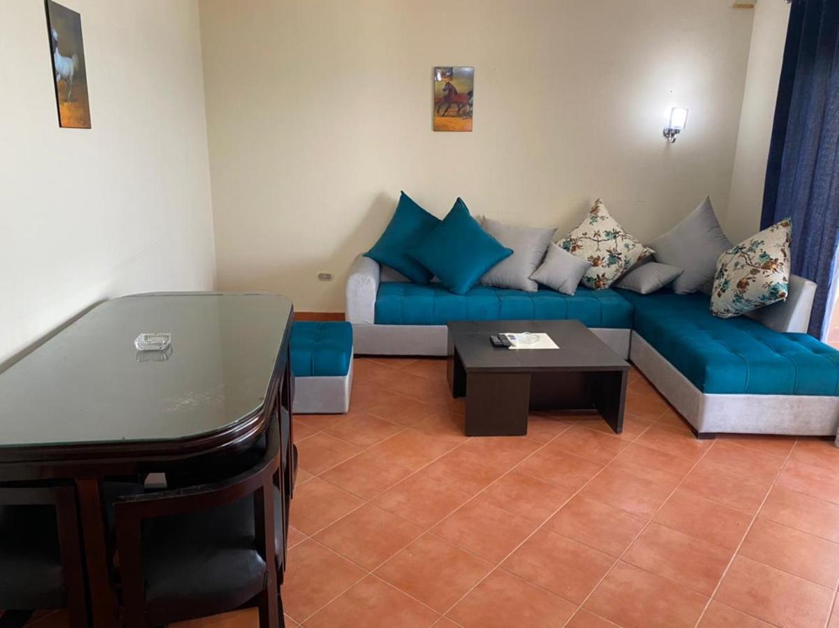 Porto Sokhna Pyramids Apartments With Sea View Families Only Айн Сохна Екстериор снимка