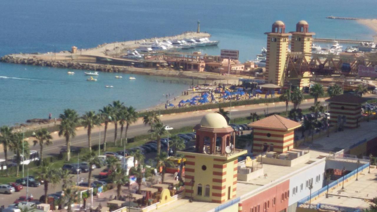 Porto Sokhna Pyramids Apartments With Sea View Families Only Айн Сохна Екстериор снимка